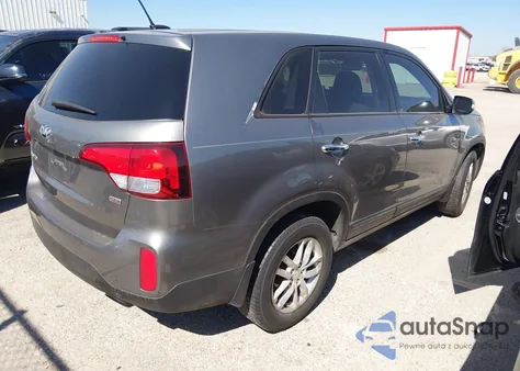 2015 Kia Sorento Lx z USA, uszkodzony, nr VIN 5XYKT3A66FG591944